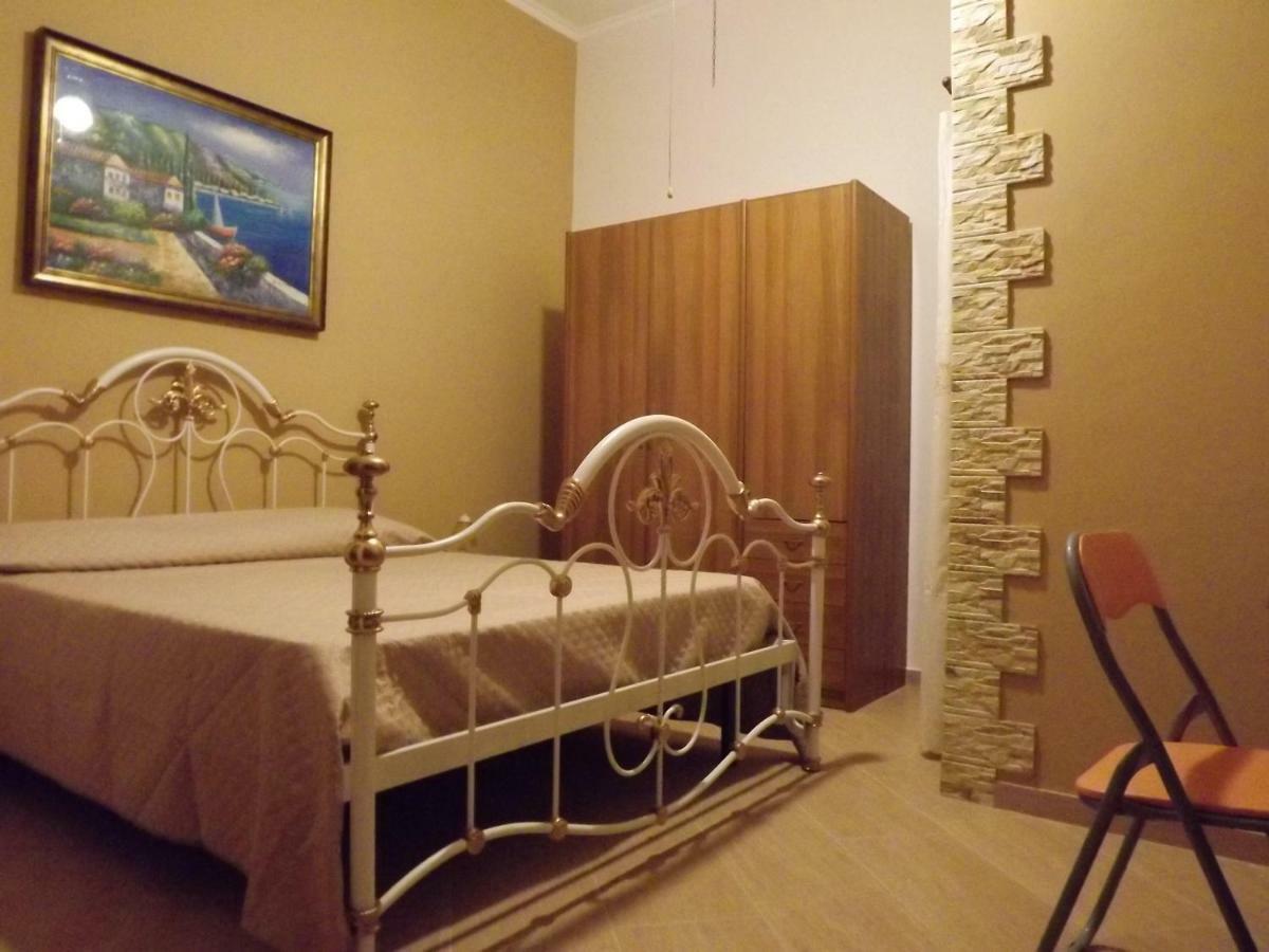 B&B Il Girasole Balestrate Exteriör bild
